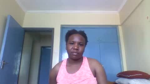 Snapshot of honeymuny chatting on 11.05.25 Honeymuny online show from 11.05.25