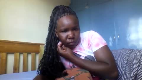 Snapshot of honeymuny chatting on 11.24.25 Honeymuny online show from 11.24.25