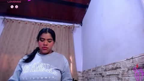 Snapshot of honeypussy3021 chatting on 02.18.26 Victoria online show from 02.18.26