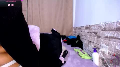 Snapshot of honeypussy3021 chatting on 03.10.26 Victoria online show from 03.10.26