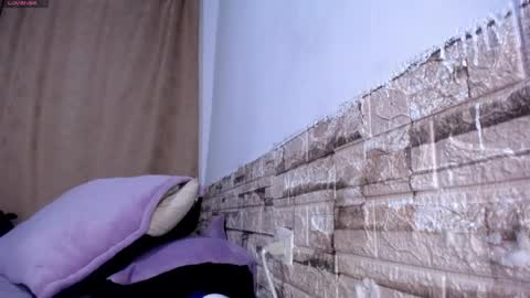 Snapshot of honeypussy3021 chatting on 04.01.26 Victoria online show from 04.01.26