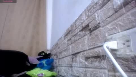 Victoria online show from 04.22.26