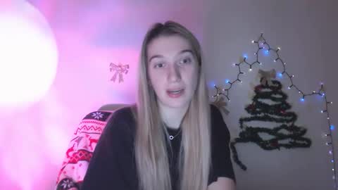 honeyveil online show from 02.02.26