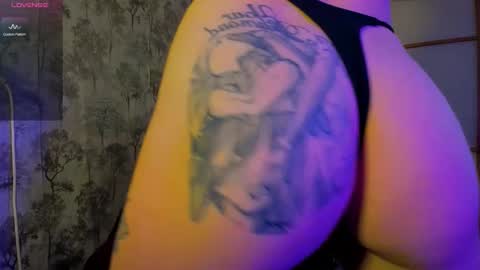 the perfectgirl online show from 10.21.25