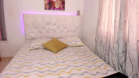 Snapshot of honney_bunny1 chatting on 01.31.25 Andrea online show from 01.31.25