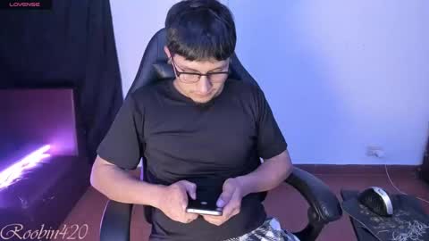 Snapshot of honter20 chatting on 07.21.26 robiin online show from 07.21.26