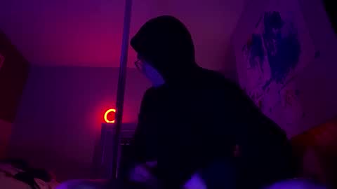 Snapshot of hoodrobbin447 chatting on 12.16.25 hoodrobbin447 online show from 12.16.25