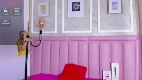 holly online show from 02.10.26