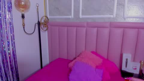 holly online show from 03.11.26