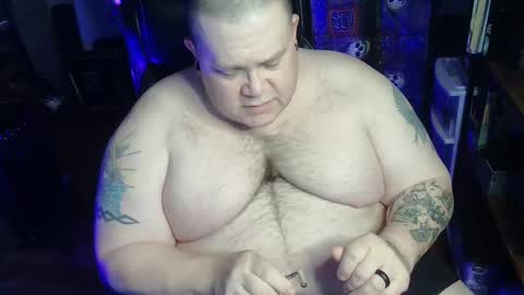 Snapshot of hoosierdaddyxl chatting on 11.17.25 Sir online show from 11.17.25