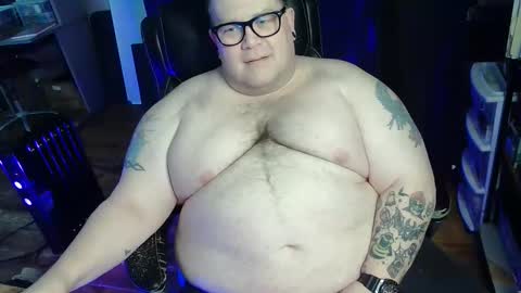 Snapshot of hoosierdaddyxl chatting on 01.05.26 Sir online show from 01.05.26