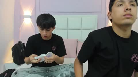 Snapshot of hoot_booys_ chatting on 01.15.26 hoot_booys_ online show from 01.15.26