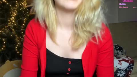 Snapshot of horney_audrey chatting on 12.27.24 Audrey online show from 12.27.24