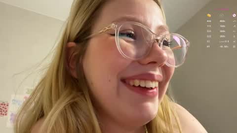 Snapshot of horney_audrey chatting on 01.13.25 Audrey online show from 01.13.25