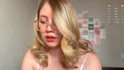 Snapshot of horney_audrey chatting on 01.31.25 Audrey online show from 01.31.25