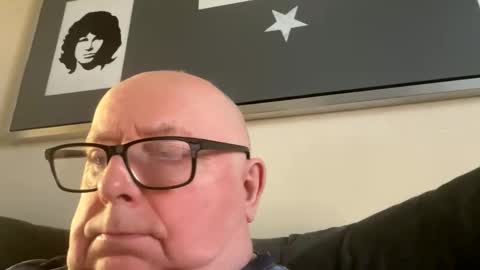 Snapshot of horny_147 chatting on 03.21.26 Cum suck Me off online show from 03.21.26