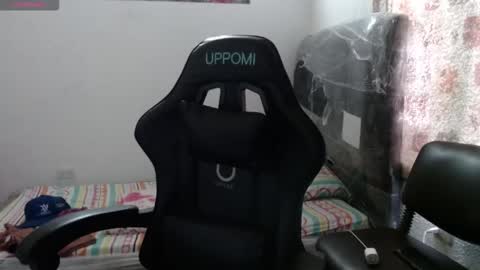 Snapshot of horny_and_daring chatting on 03.08.26 horny and daring online show from 03.08.26