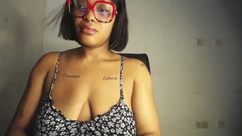 horny_ebonygirl_ online show from 05.07.26