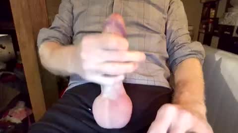 Snapshot of horny_hubby0077 chatting on 05.29.26 Horny Hubby online show from 05.29.26