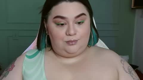 Snapshot of horny_neighbors_ chatting on 12.28.24 onlyTiffany I broke up with frank 10 days ago online show from 12.28.24