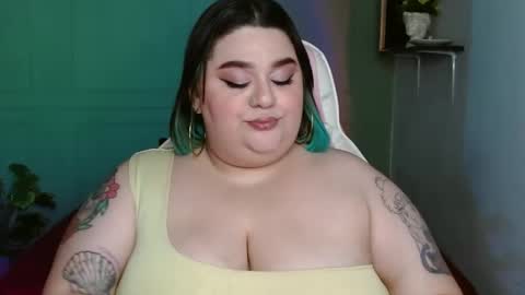 Snapshot of horny_neighbors_ chatting on 01.11.25 onlyTiffany I broke up with frank 10 days ago online show from 01.11.25