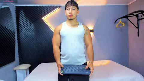 horny_nick18 online show from 04.23.26