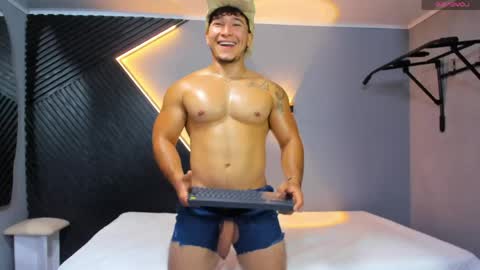 horny_nick18 online show from 04.25.26