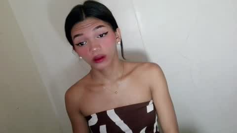 Snapshot of horny_rhiana chatting on 06.12.26 Rhiana online show from 06.12.26