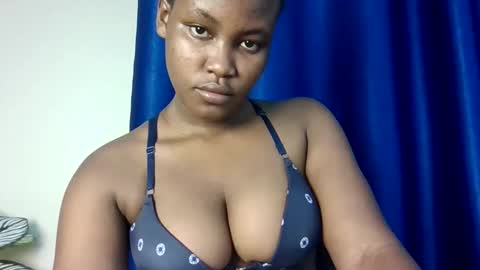 Snapshot of horny_sexxy_bitch chatting on 11.28.25 Mitchell online show from 11.28.25