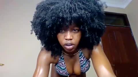 Snapshot of horny_squiter chatting on 12.29.24 horny_squiter online show from 12.29.24