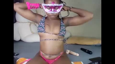 Snapshot of horny_squiter chatting on 01.31.25 horny_squiter online show from 01.31.25