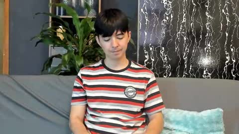 Snapshot of horny_twinks_guys chatting on 09.28.25 Alex and Camilo online show from 09.28.25