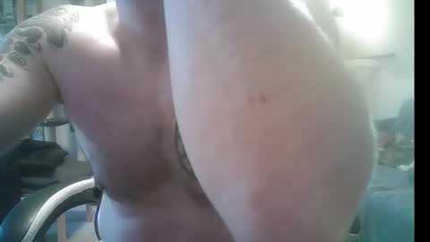 Snapshot of hornyandi1981 chatting on 03.19.26 Andi online show from 03.19.26