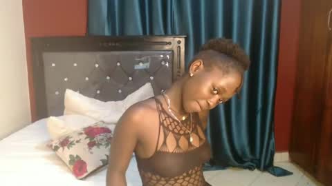 Bella online show from 12.12.24