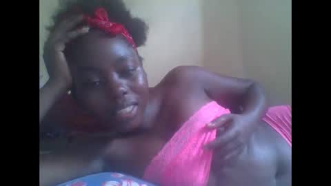 hornygal001 online show from 12.12.24