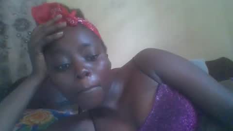 hornygal001 online show from 12.18.24