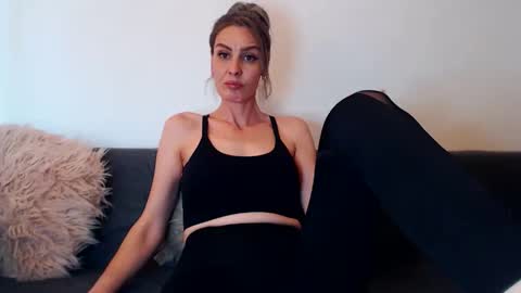AshlineKatte online show from 04.23.26