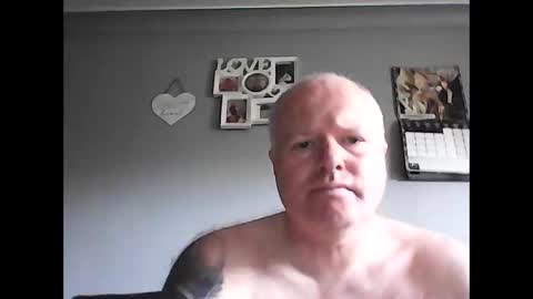 hornyguy19781978 online show from 05.04.26