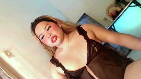 Snapshot of hornykathana chatting on 04.07.26 Just Call Me Kathrina online show from 04.07.26