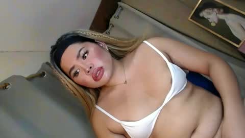 Snapshot of hornykathana chatting on 05.05.26 Just Call Me Kathrina online show from 05.05.26