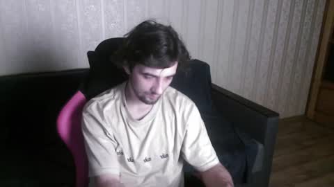 Snapshot of hornymorni chatting on 11.11.25 fergus online show from 11.11.25