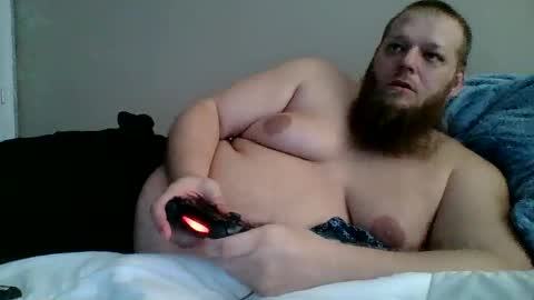 Snapshot of hornynccascade chatting on 12.04.25 hornynccascade online show from 12.04.25