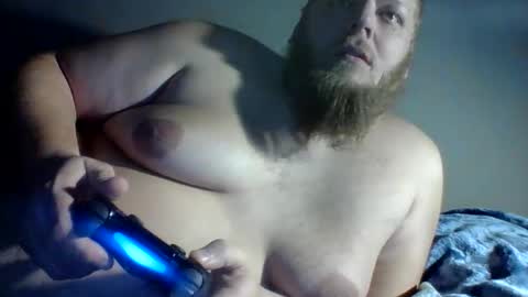 Snapshot of hornynccascade chatting on 12.21.25 hornynccascade online show from 12.21.25