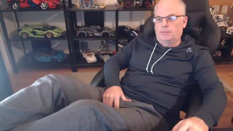 hornynthick70 online show from 12.20.24