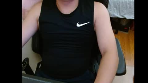 Snapshot of hornypinoytoy chatting on 07.06.26 luv2cum online show from 07.06.26