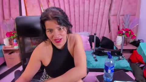 Snapshot of hornyskinny26 chatting on 07.12.26 hornyskinny26 online show from 07.12.26