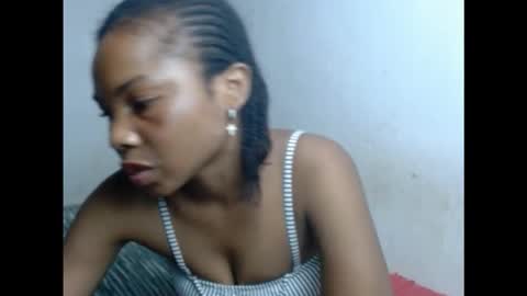 Snapshot of hornyxbum chatting on 11.22.25 hornyxbum online show from 11.22.25