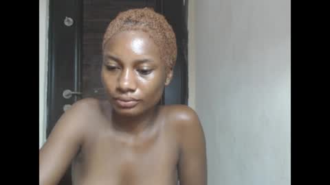 Snapshot of hornyxmamacita chatting on 04.06.26 hornyxmamacita online show from 04.06.26