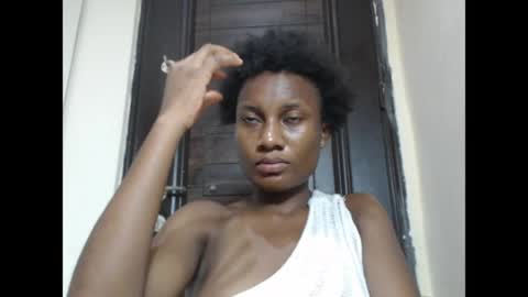 Snapshot of hornyxmamacita chatting on 04.14.26 hornyxmamacita online show from 04.14.26
