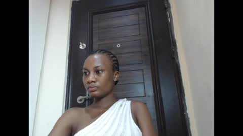 Snapshot of hornyxmamacita chatting on 04.17.26 hornyxmamacita online show from 04.17.26
